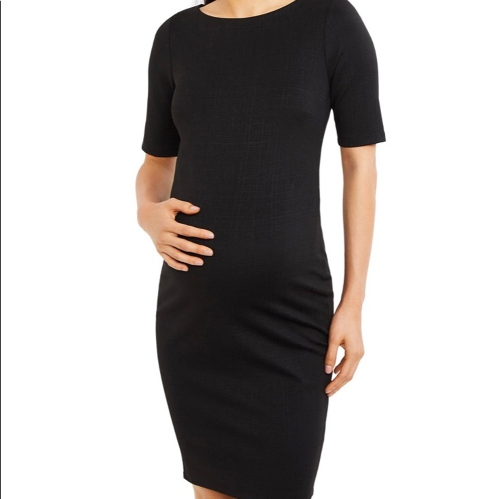 A pea in a pod boat neck body on dress